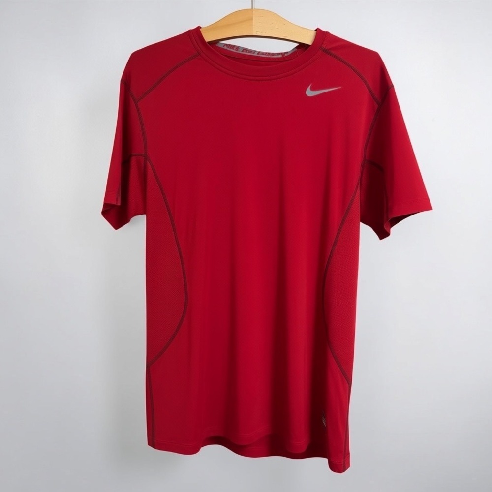Nike Pro Combat Dri-FIT Fitted Shirt Mens Medium Red Short Sleeve Training Top